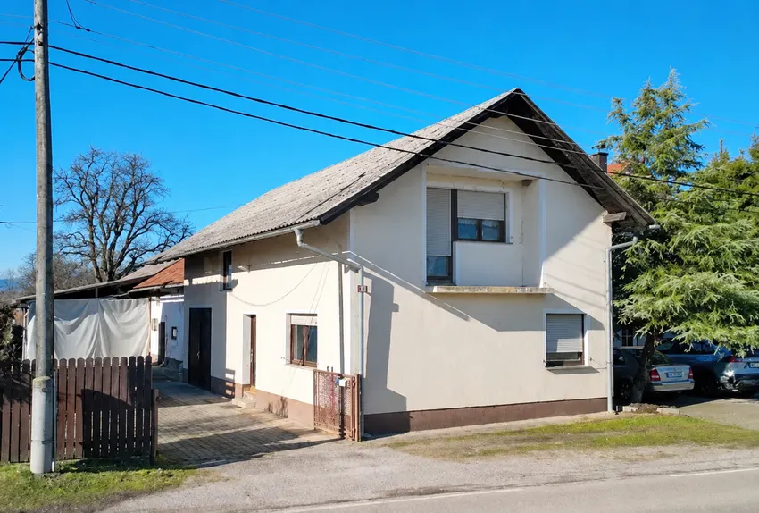 Prikupna hiša z možnostjo širitve